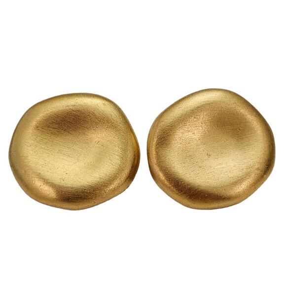 Matte Gold Tone Round Hammered Disc Post Earrings L405 - Picture 8 of 8